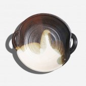 Charles Higa. Plate with handl