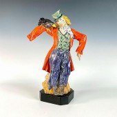 CHARLES VYSE FIGURE, SCARECROW
