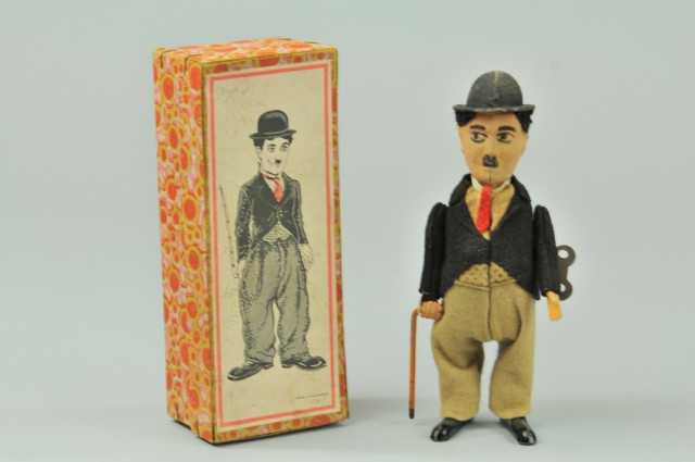 CHARLIE CHAPLIN WALKING FIGURE