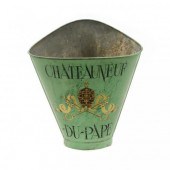 CHâTEAUNEUF-DU-PAPE GRAPE HARV