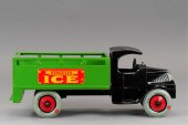 CHEIN HERCULES BOXED ICE TRUCK