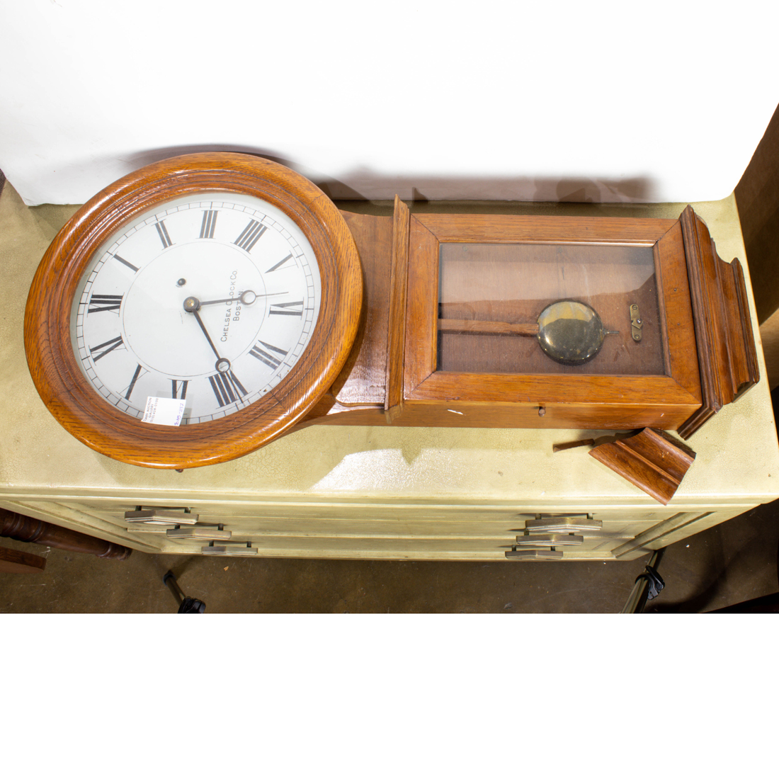 CHELSESA CLOCK CO. WALL CLOCK