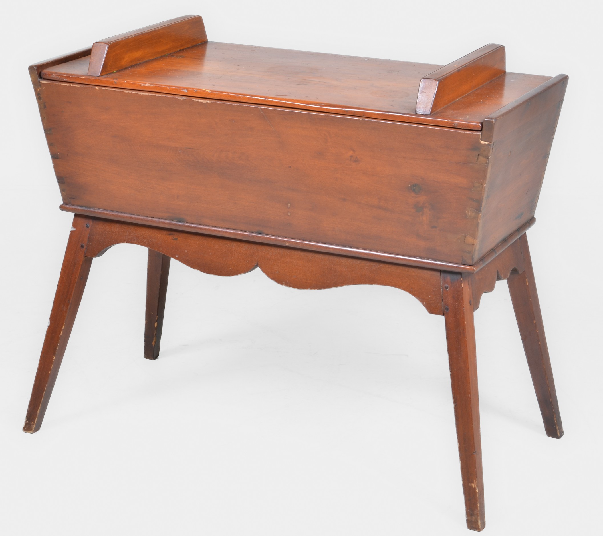 Cherry dough box w/ lid,