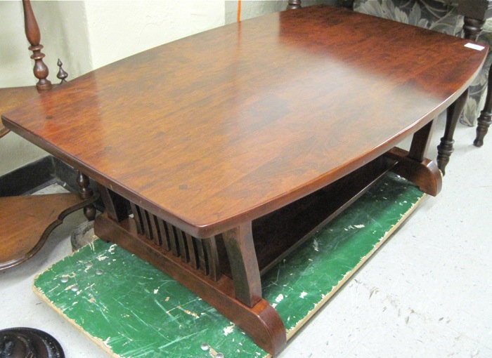 CHERRY FINISH POP-UP COFFEE TABLE