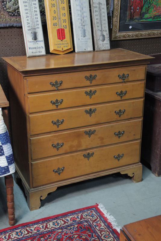 CHEST OF DRAWERS. Five graduated