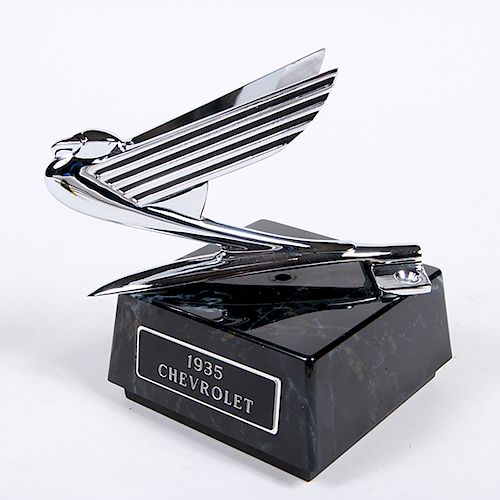 CHEVROLET MASCOT/HOOD