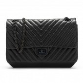 CHEVRON QUILTED SHOULDER BAG,