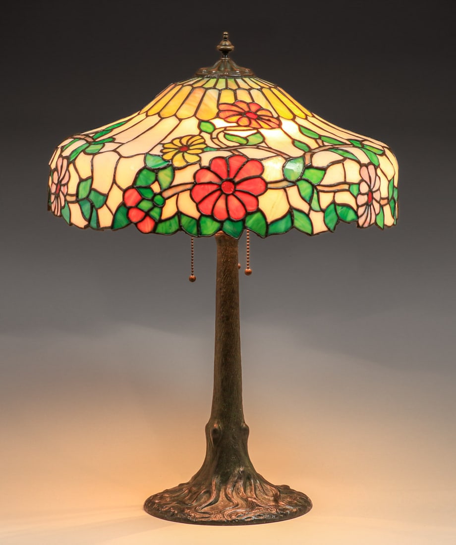 CHICAGO MOSAIC LEADED GLASS LAMP