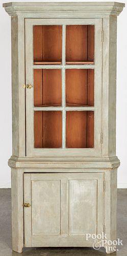 CHILD&#039;S PAINTED PINE CORNER