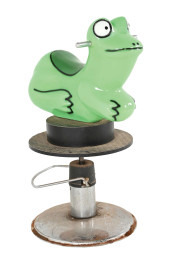 CHILDRENS BARBER CHAIR IN THE