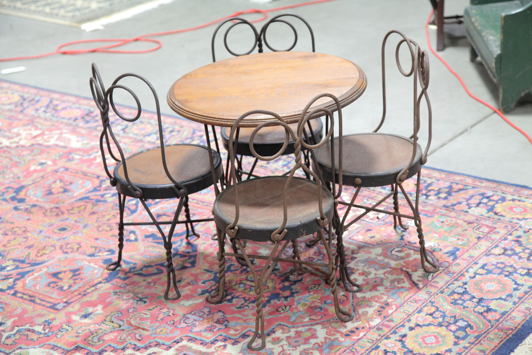 CHILDREN'S ICE CREAM PARLOR SET. 