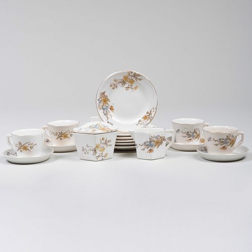 CHILDREN'S PORCELAIN TEA