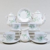 CHILDREN'S TEA SETUnmarked.

C