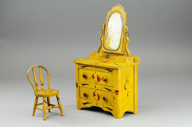 CHILD'S DOLL SIZE BUREAU AND