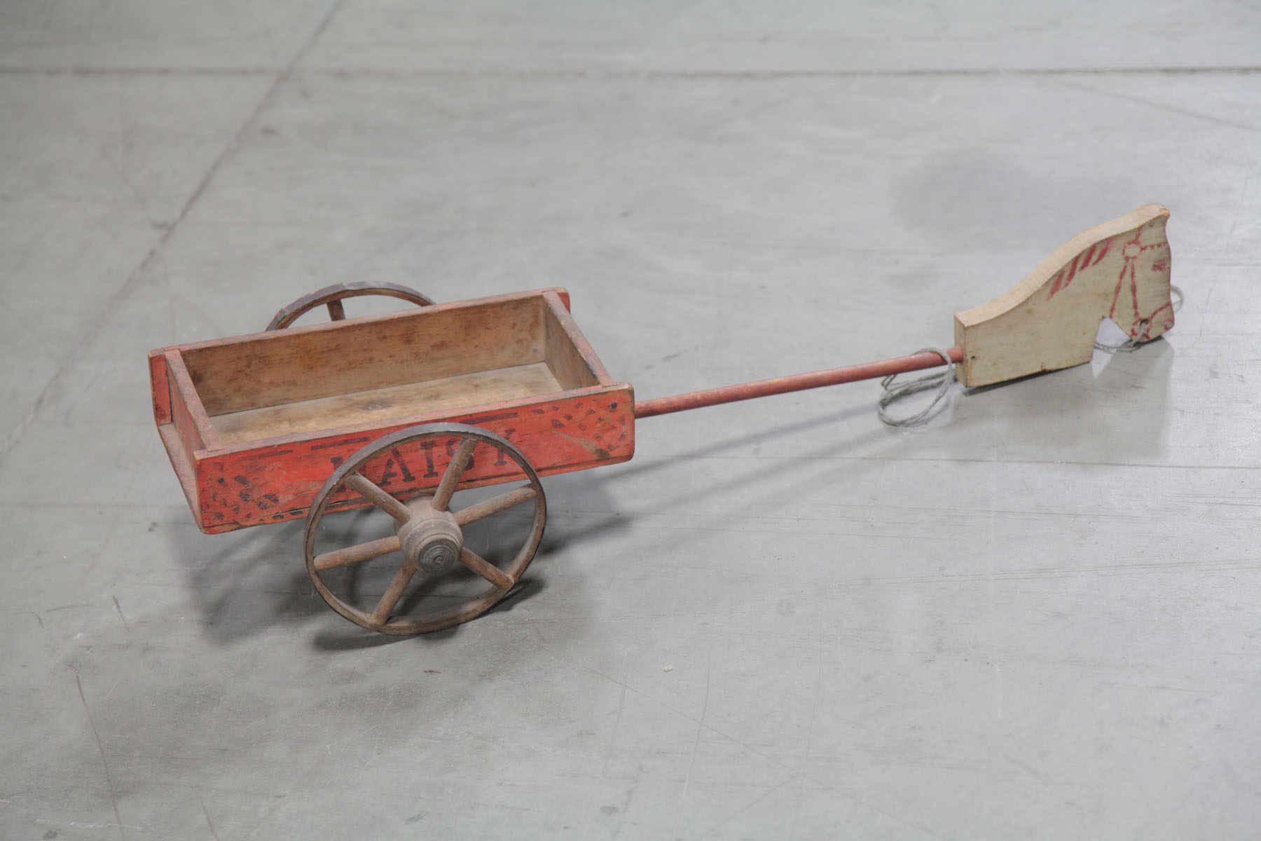 CHILD'S HORSE WAGON PULL TOY. 
