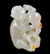CHINESE AGATE CARVED MONKEY HO
