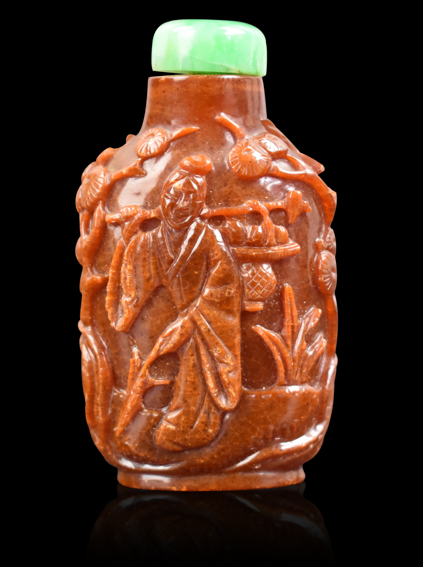 CHINESE AMBER CARVED FIGURAL