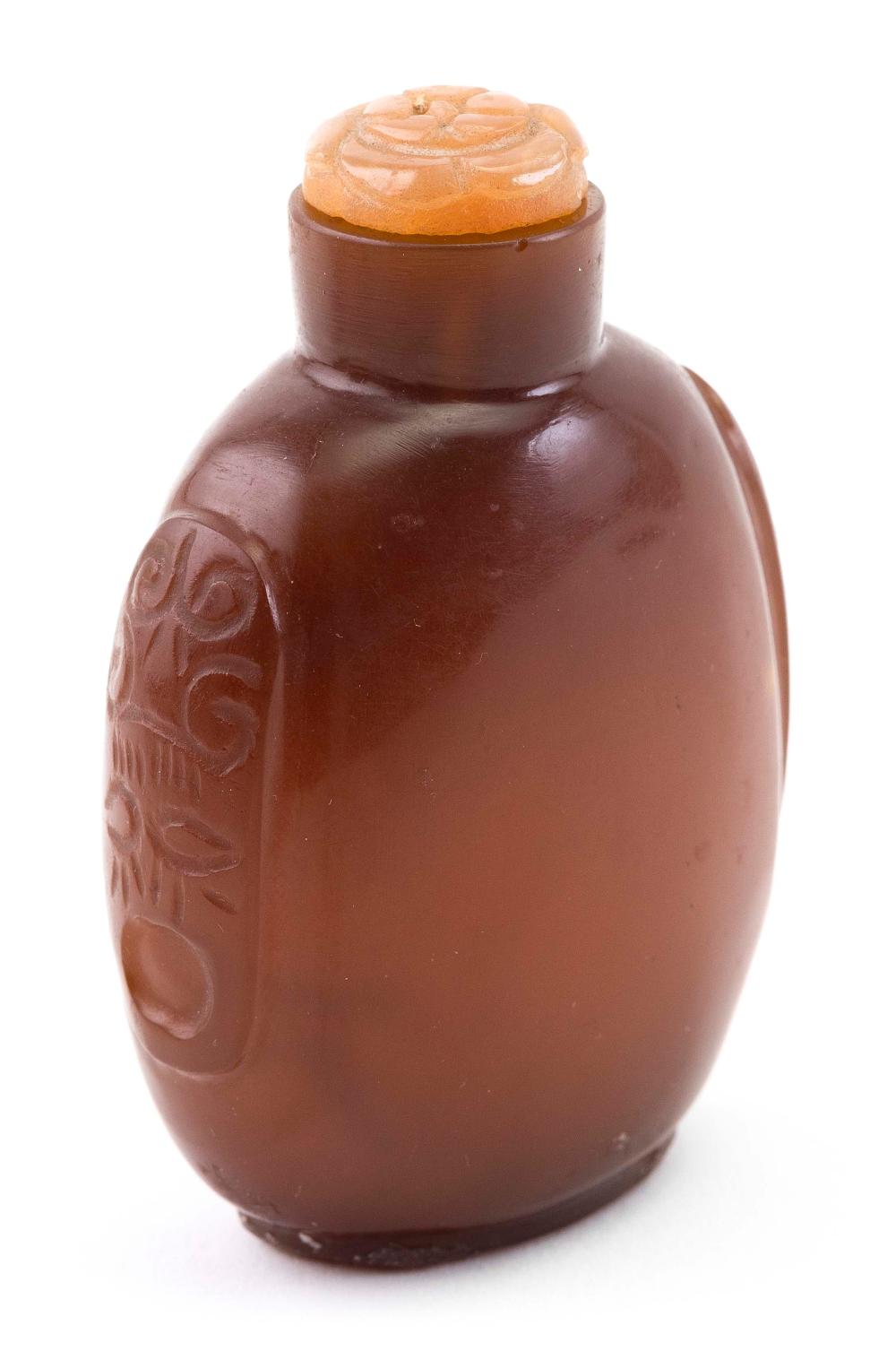 CHINESE AMBER GLASS SNUFF BOTTLE