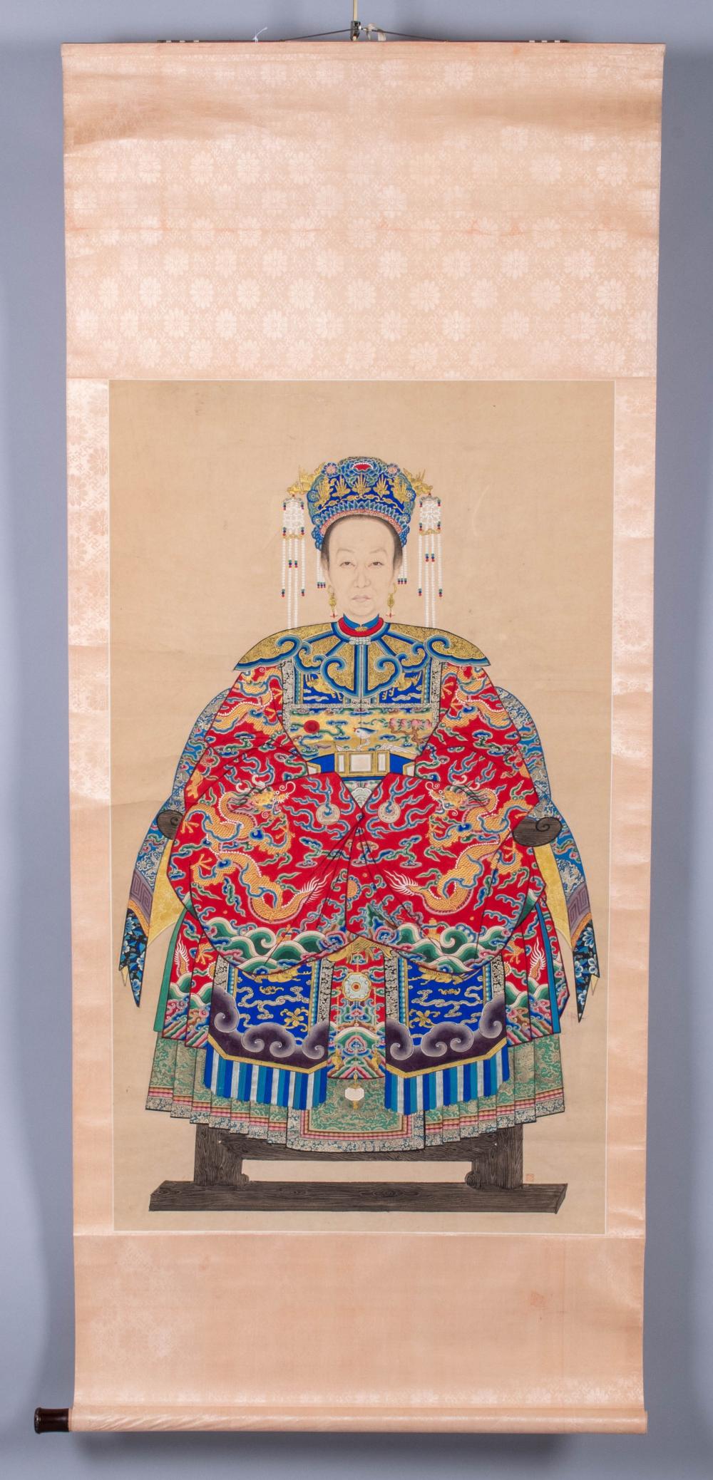 CHINESE ANCESTOR PORTRAIT OF A LADY