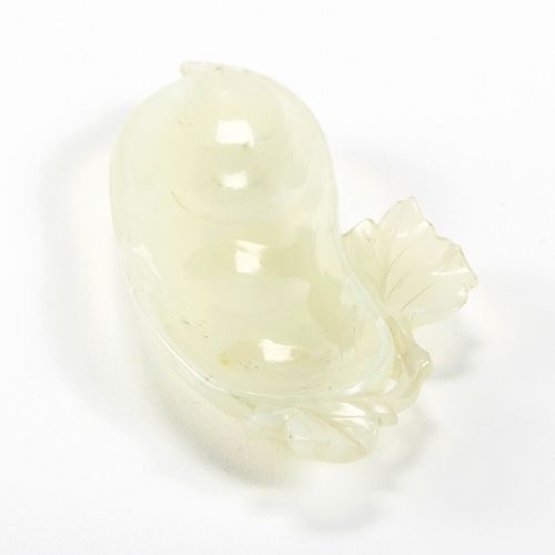 CHINESE ANTIQUE JADE PEA POD