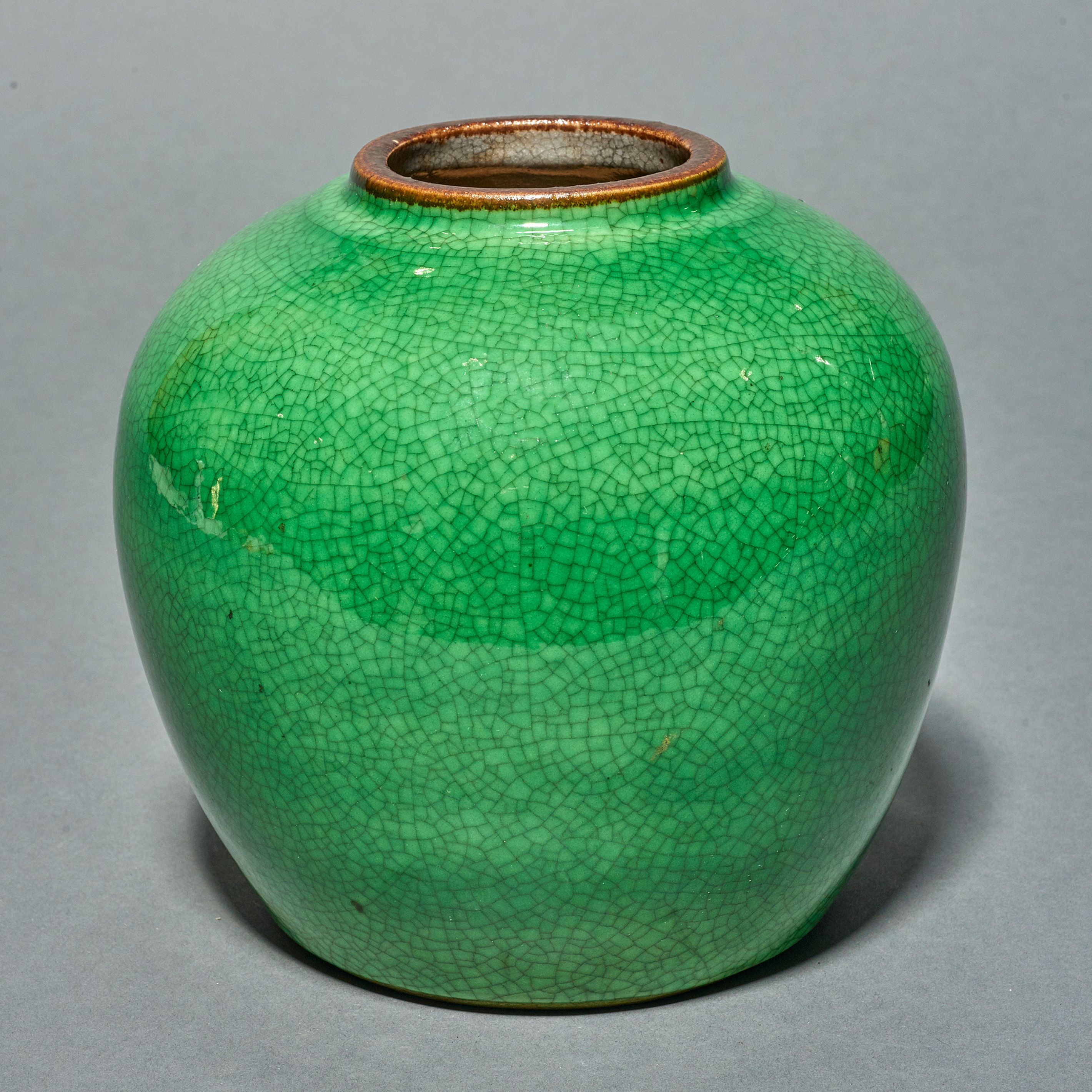 CHINESE APPLE GREEN CRACKLE