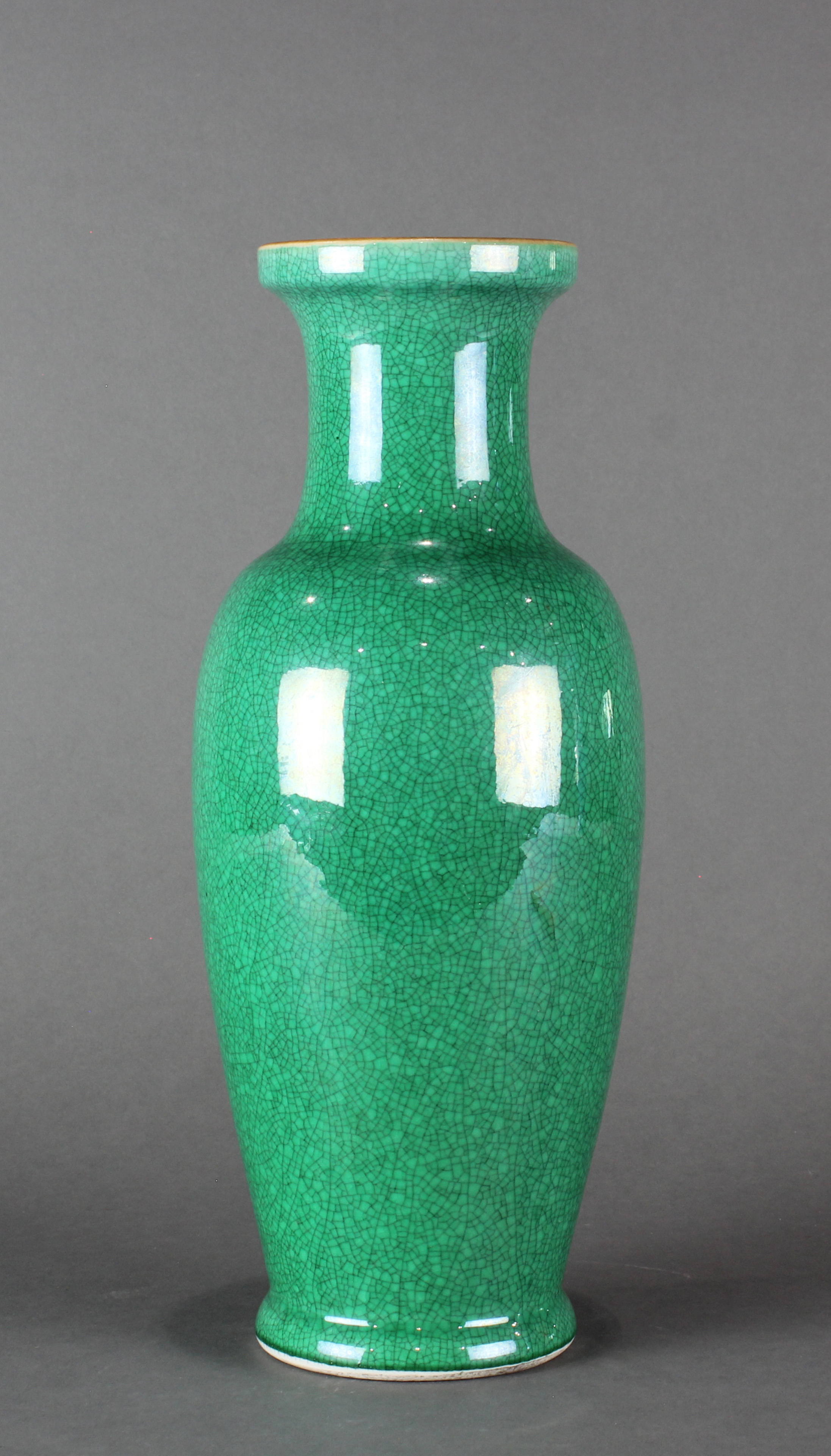 CHINESE APPLE GREEN CRACKLE