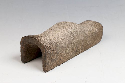 CHINESE ARCHAIC CARVED WRIST REST