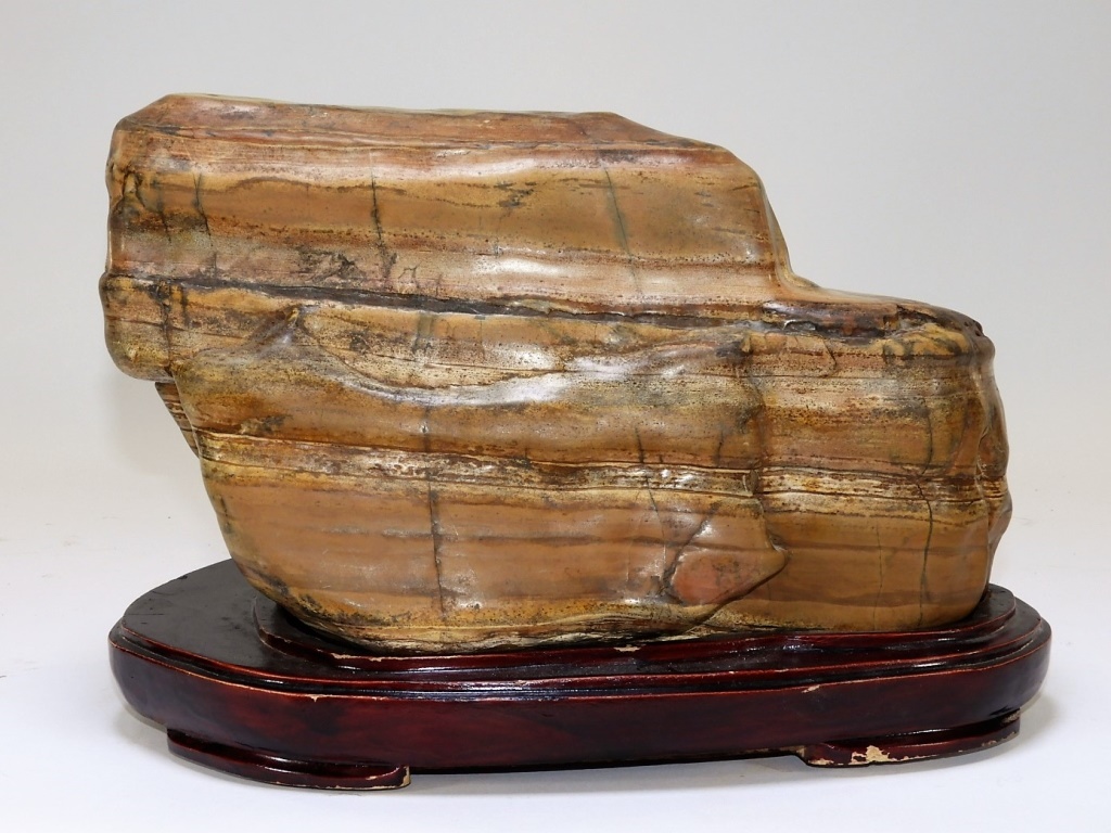 CHINESE ARCHAIC SCHOLAR'S GAZING