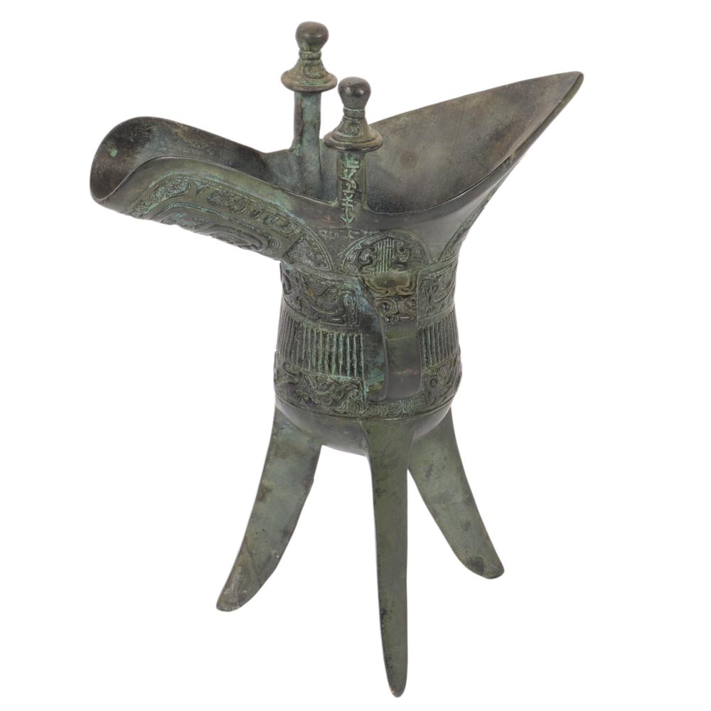 CHINESE ARCHAIC TYPE BRONZE