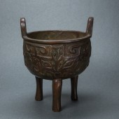 CHINESE ARCHAISTIC BRONZE TRIP