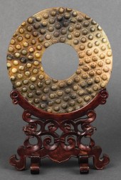 CHINESE ARCHAISTIC CARVED JADE