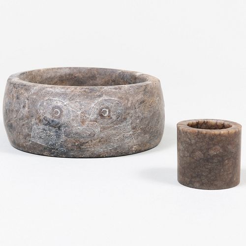 CHINESE ARCHAISTIC JADE BRACELET