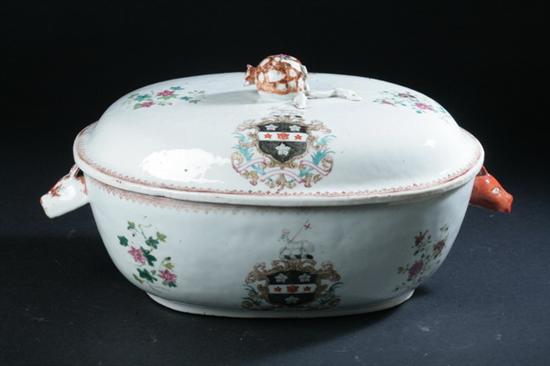 CHINESE ARMORIAL FAMILLE ROSE