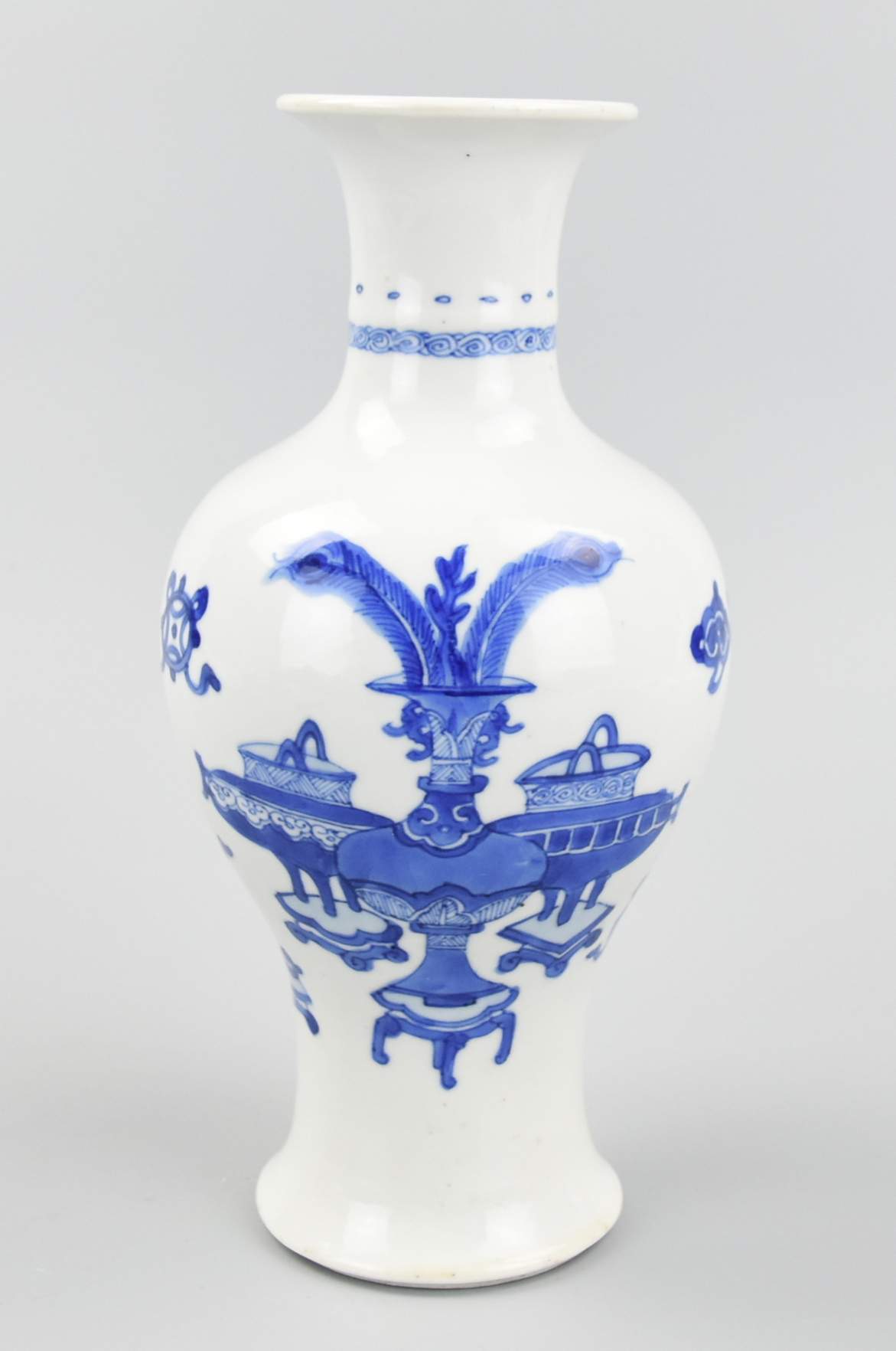CHINESE B & W BALUSTER