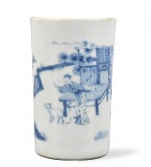 CHINESE B & W BRUSHPOT W/ FIGU