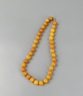 CHINESE BEADED BEESWAX NECKLAC