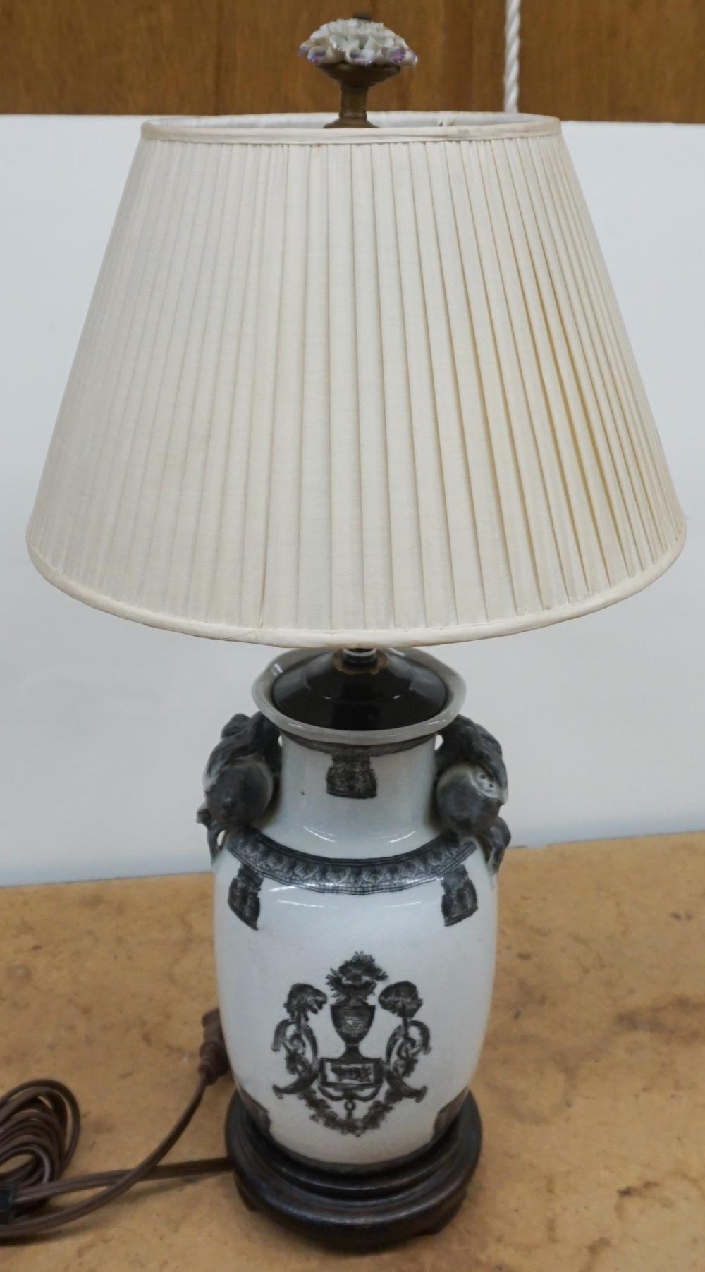 CHINESE BLACK AND WHITE CRACKLEWARE
