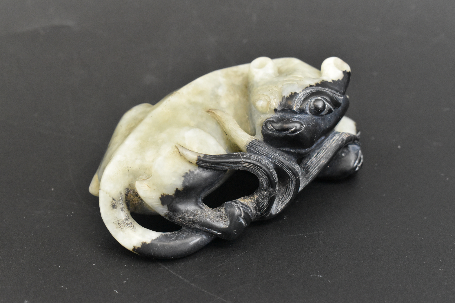 CHINESE BLACK & CELADON JADE