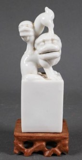 CHINESE BLANC DE CHINE FOO DOG