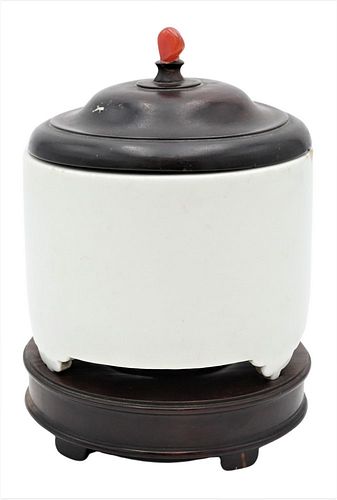 CHINESE BLANC DE CHINE FOOTED