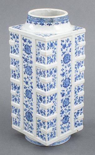 CHINESE BLUE &AMP; WHITE