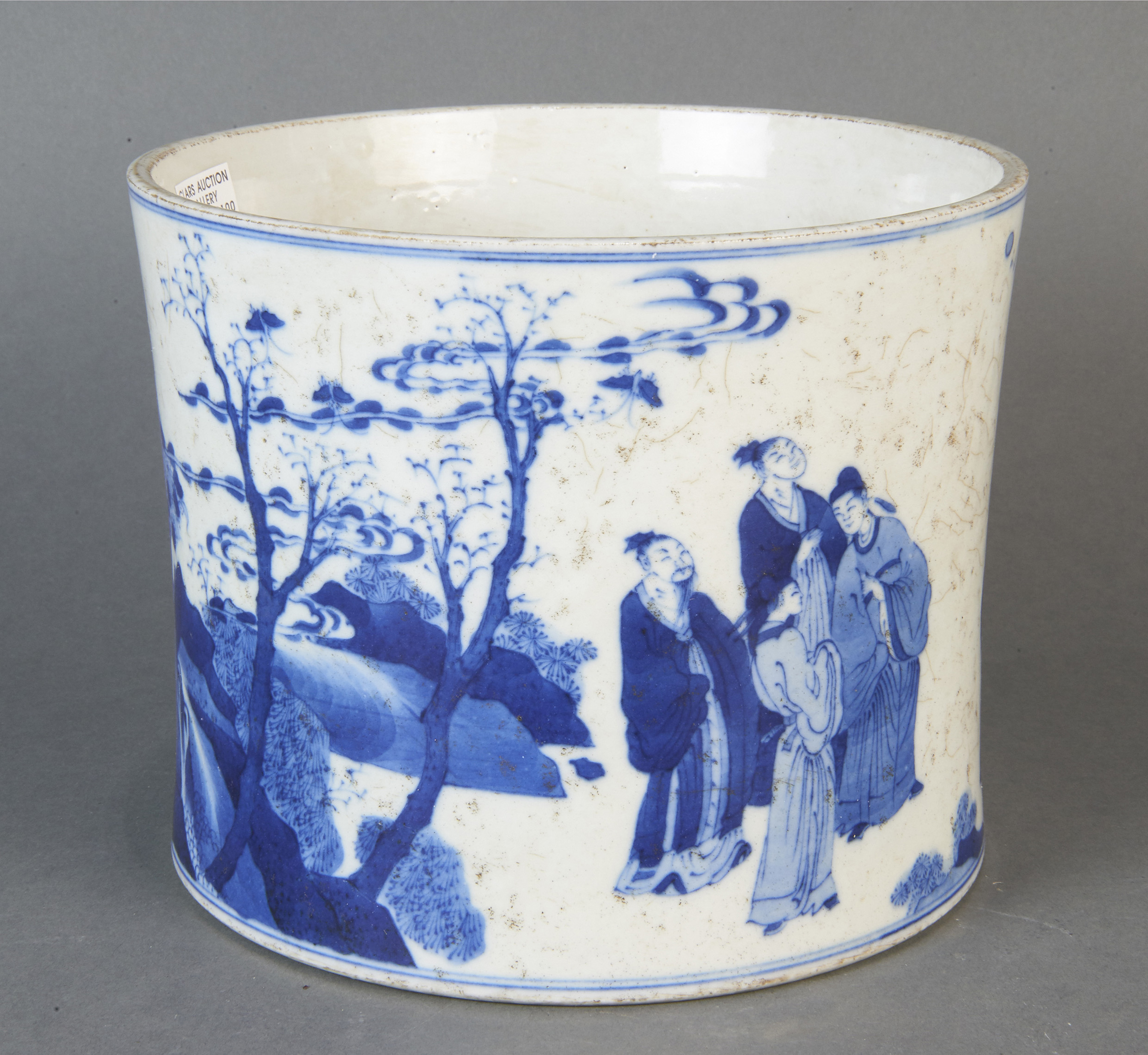 CHINESE BLUE AND WHITE BRUSH POT