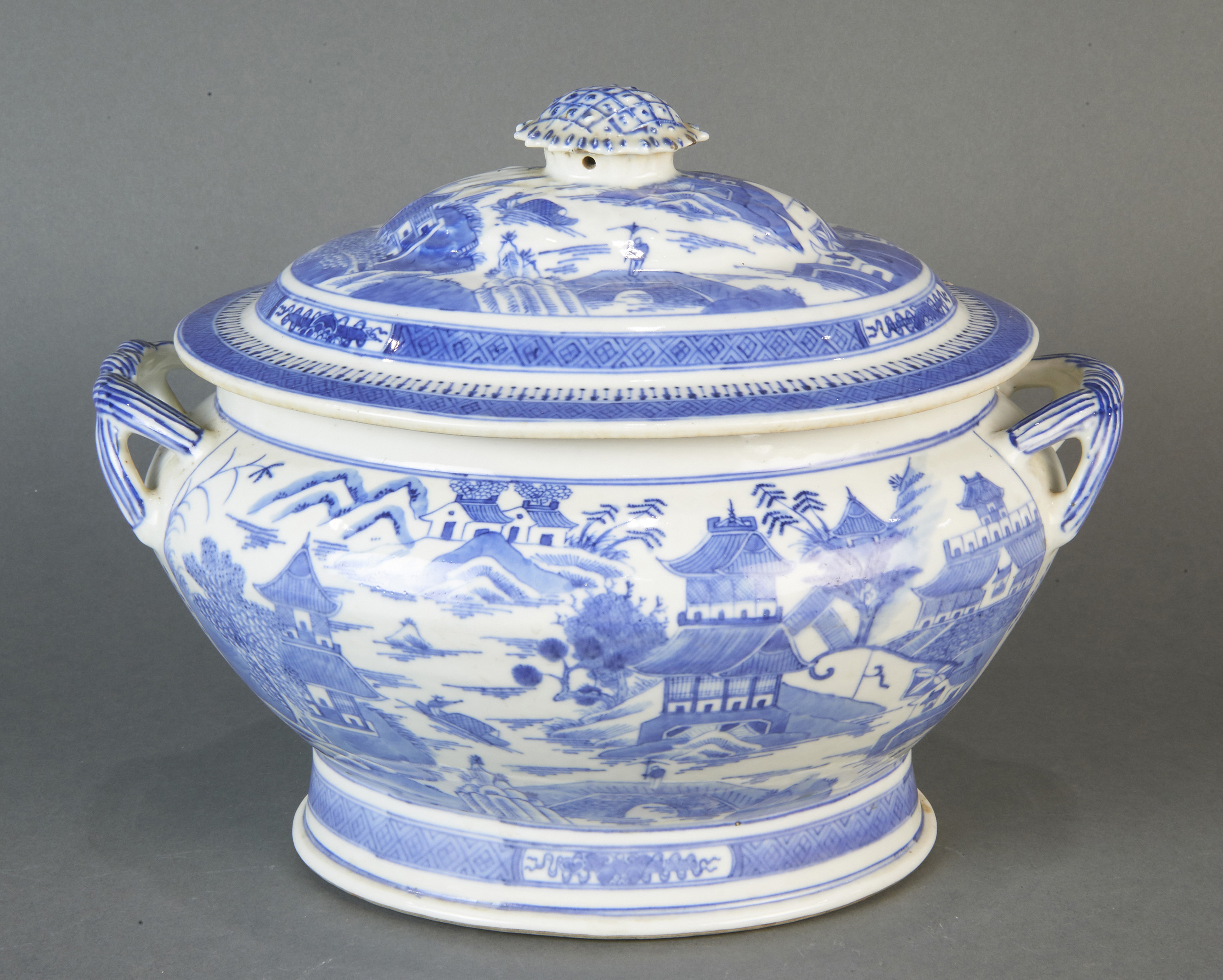 CHINESE BLUE AND WHITE CANTON