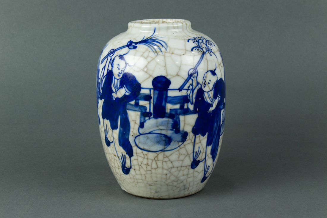 CHINESE BLUE AND WHITE CRACKLED