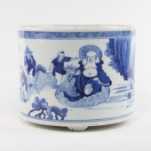 CHINESE BLUE AND WHITE CYLINDR
