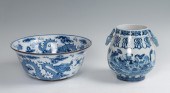 CHINESE BLUE AND WHITE DECORAT