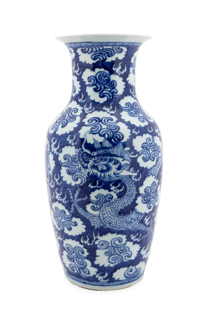 CHINESE BLUE AND WHITE DRAGON