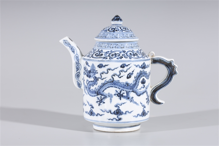 Chinese blue and white enameled