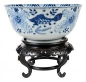 CHINESE BLUE AND WHITE 'FISH'