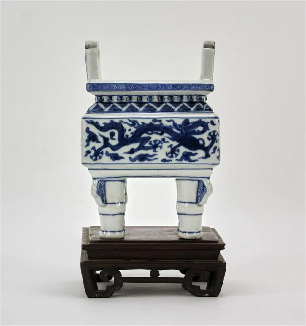 CHINESE BLUE AND WHITE